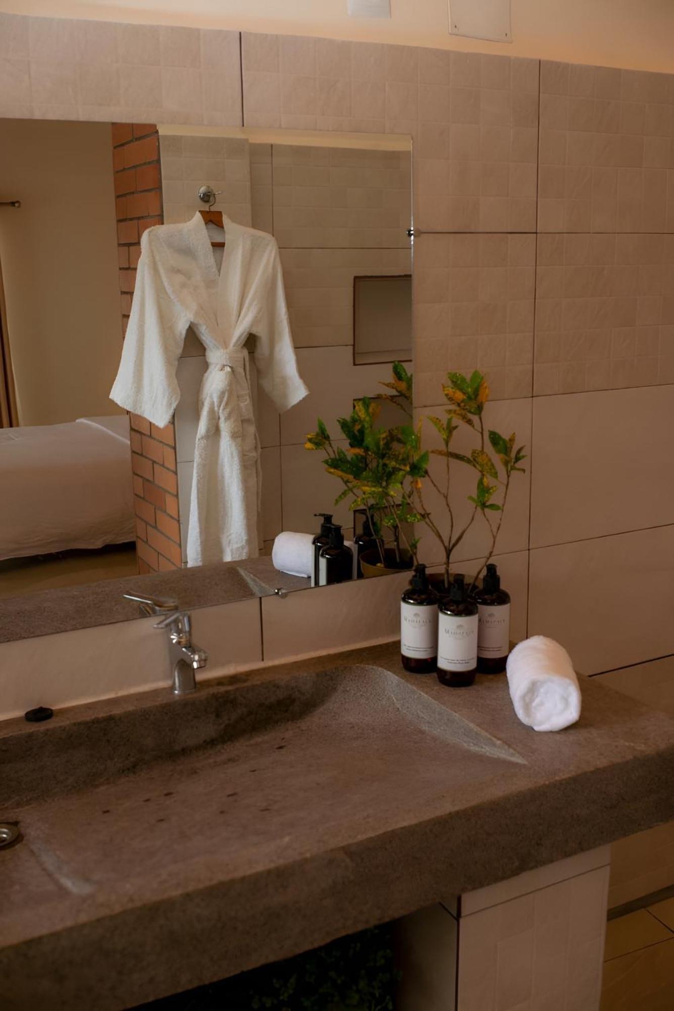 Mahafaly Hotel & Resort 안트시라베 외부 사진